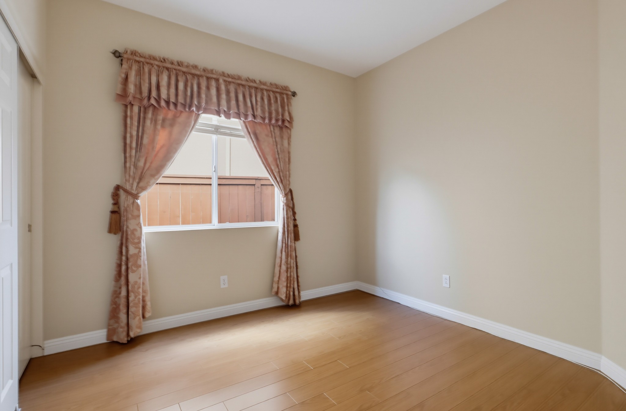 Virtual tour photo 31 of 48 for 13820 Etude Rd