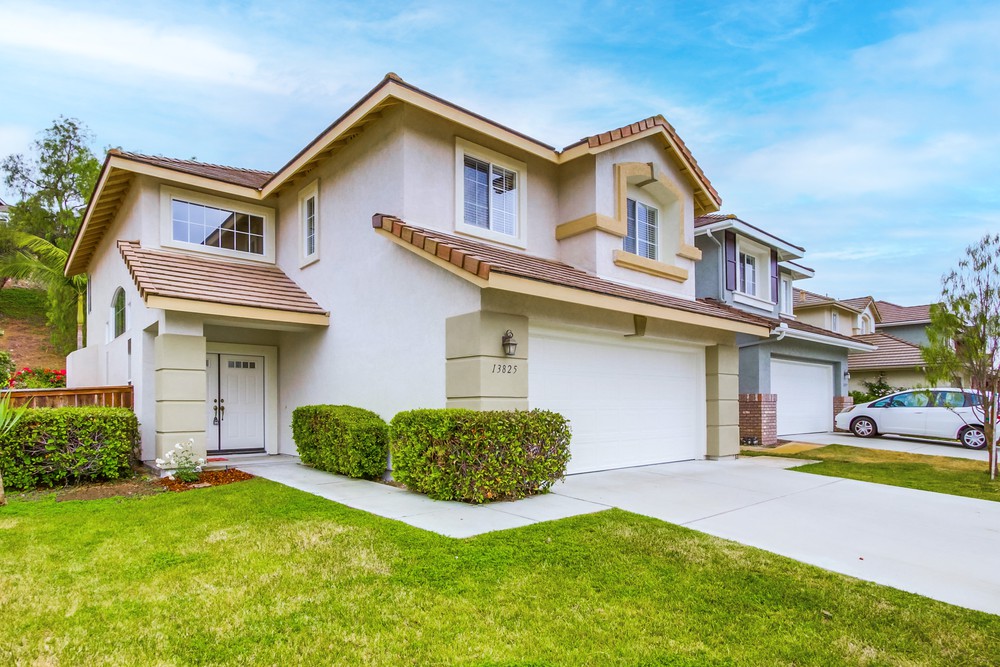 Virtual tour photo 1 of 46 for 13825 Fontanelle Pl