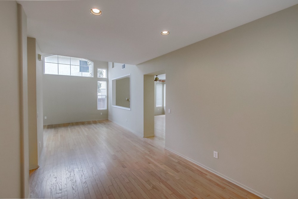 Virtual tour photo 9 of 46 for 13825 Fontanelle Pl