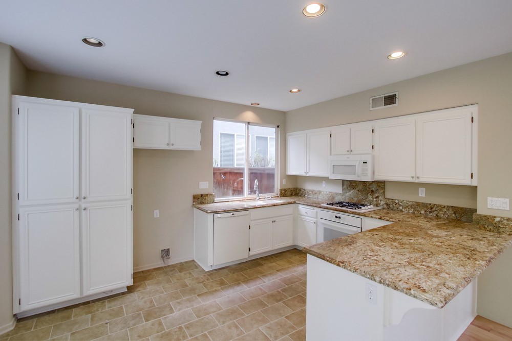 Virtual tour photo 15 of 46 for 13825 Fontanelle Pl
