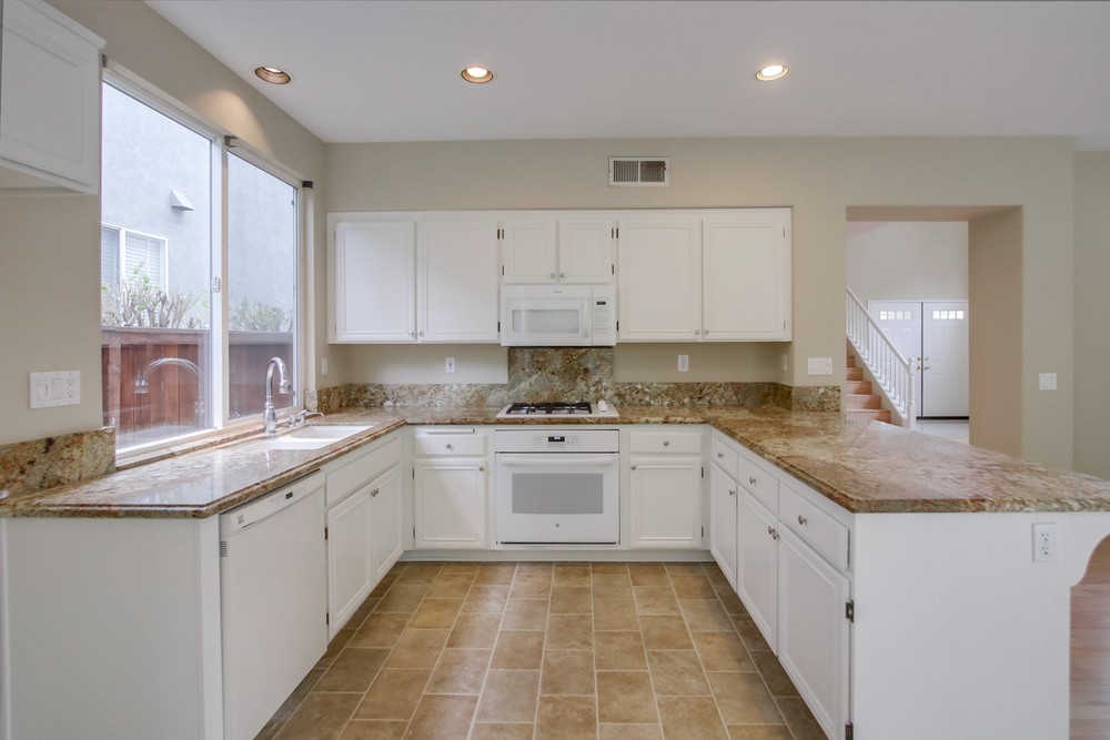 Virtual tour photo 16 of 46 for 13825 Fontanelle Pl