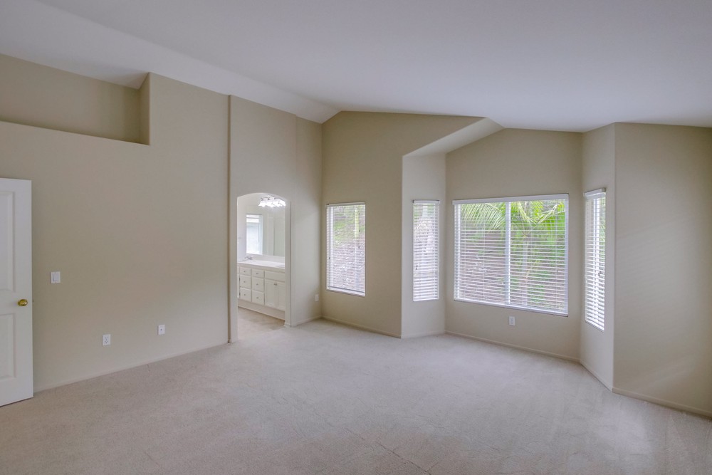 Virtual tour photo 25 of 46 for 13825 Fontanelle Pl