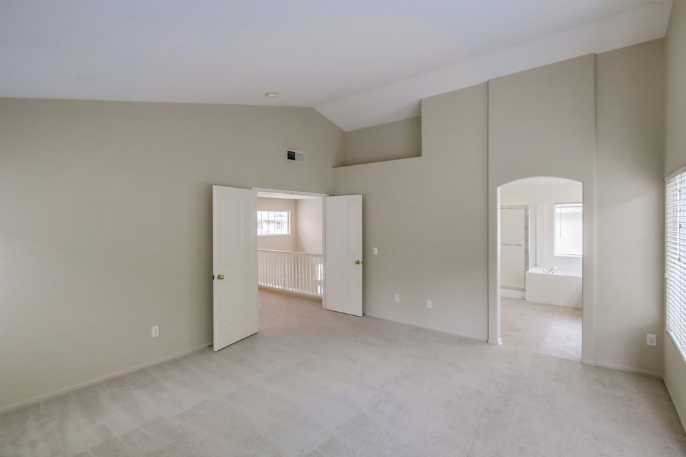 Virtual tour photo 27 of 46 for 13825 Fontanelle Pl