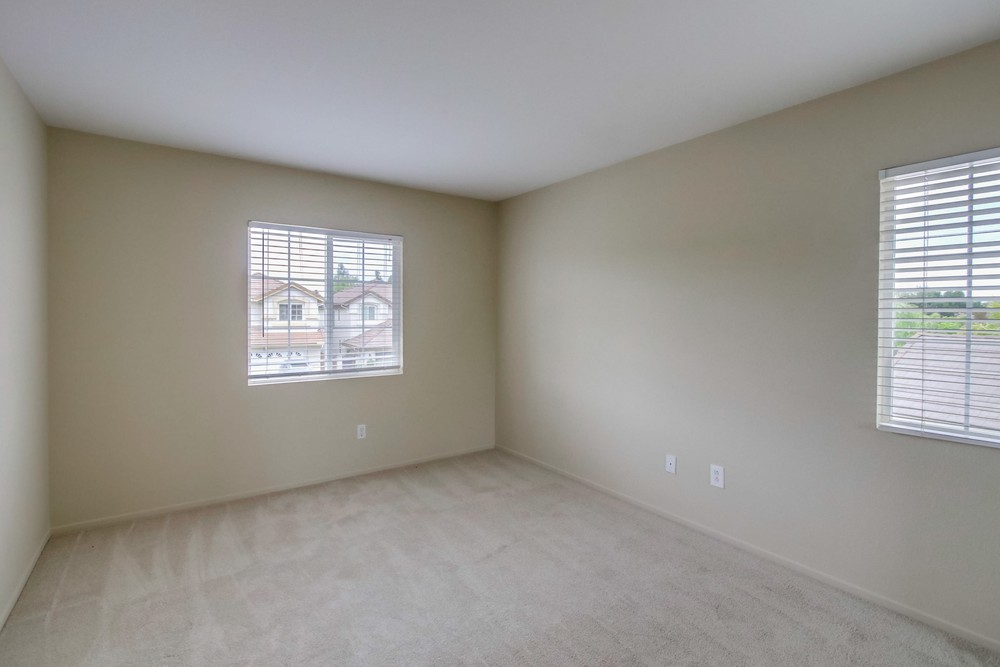 Virtual tour photo 34 of 46 for 13825 Fontanelle Pl