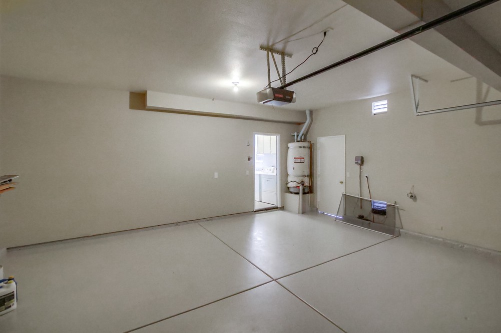Virtual tour photo 40 of 46 for 13825 Fontanelle Pl