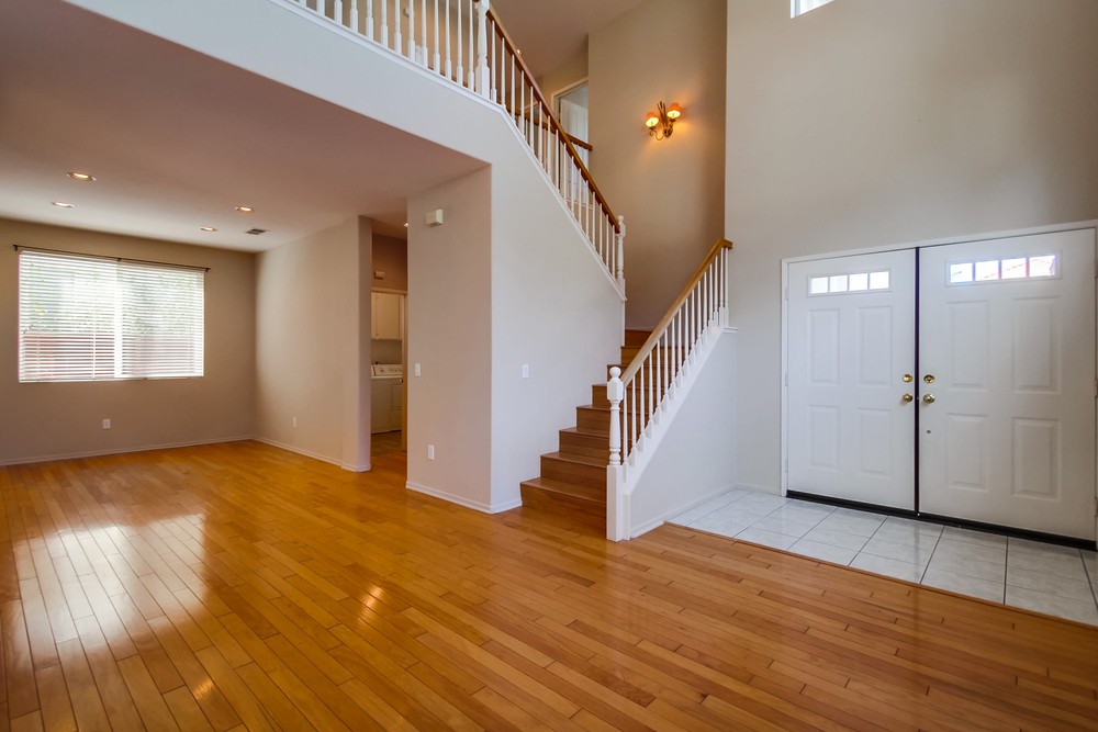 Virtual tour photo 8 of 56 for 13825 Fontanelle Pl