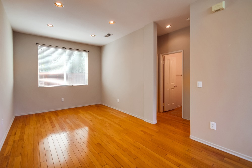 Virtual tour photo 13 of 56 for 13825 Fontanelle Pl