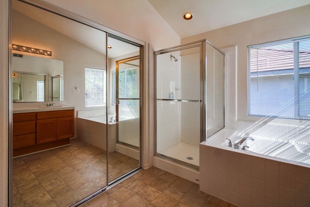Virtual tour photo 37 of 56 for 13825 Fontanelle Pl