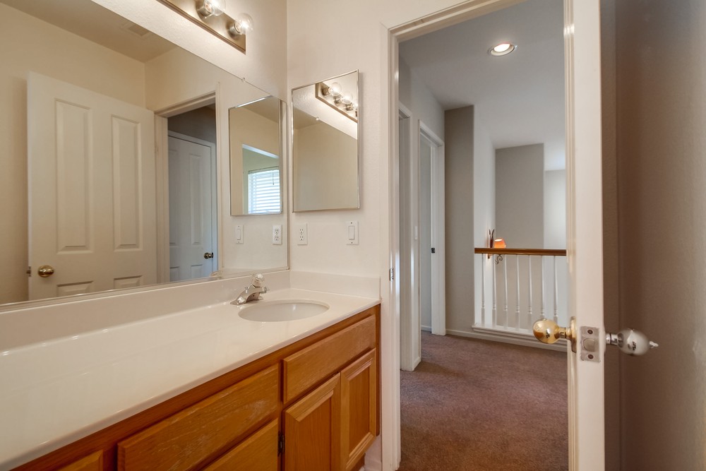 Virtual tour photo 49 of 56 for 13825 Fontanelle Pl