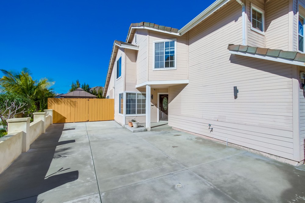 Virtual tour photo 5 of 47 for 13848 Carmel Ridge Rd