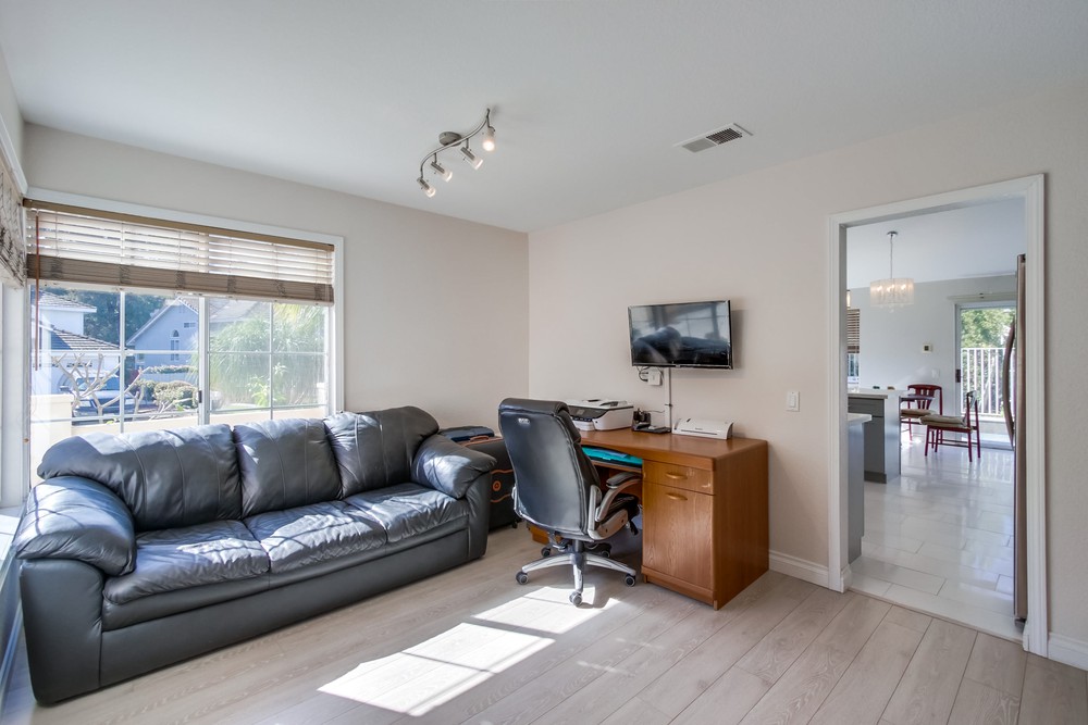 Virtual tour photo 7 of 47 for 13848 Carmel Ridge Rd