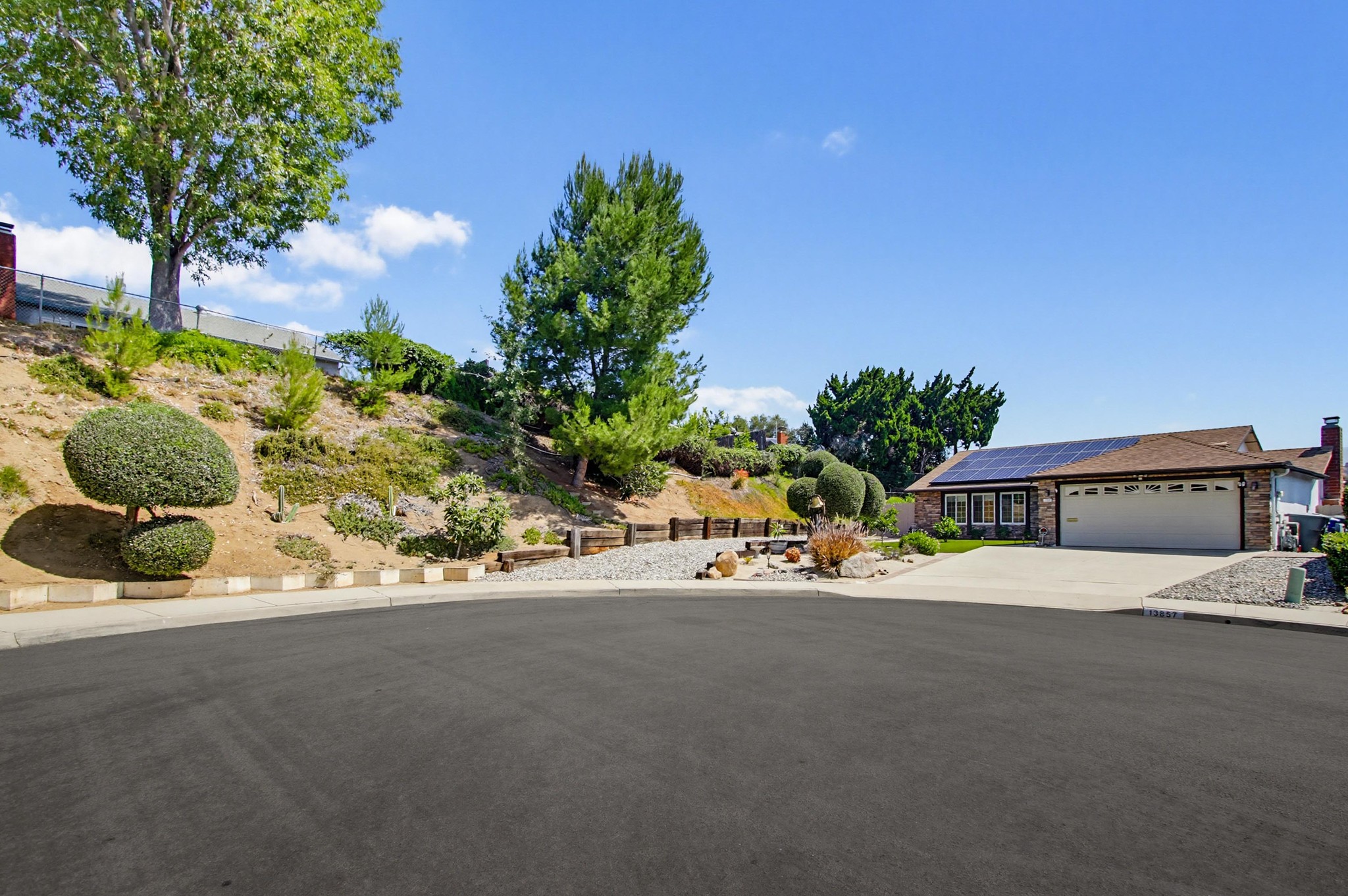 Virtual tour photo 4 of 59 for 13857 Olive Park Pl