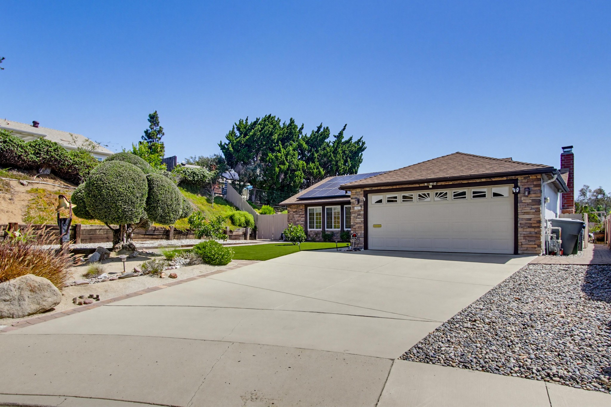 Virtual tour photo 5 of 59 for 13857 Olive Park Pl