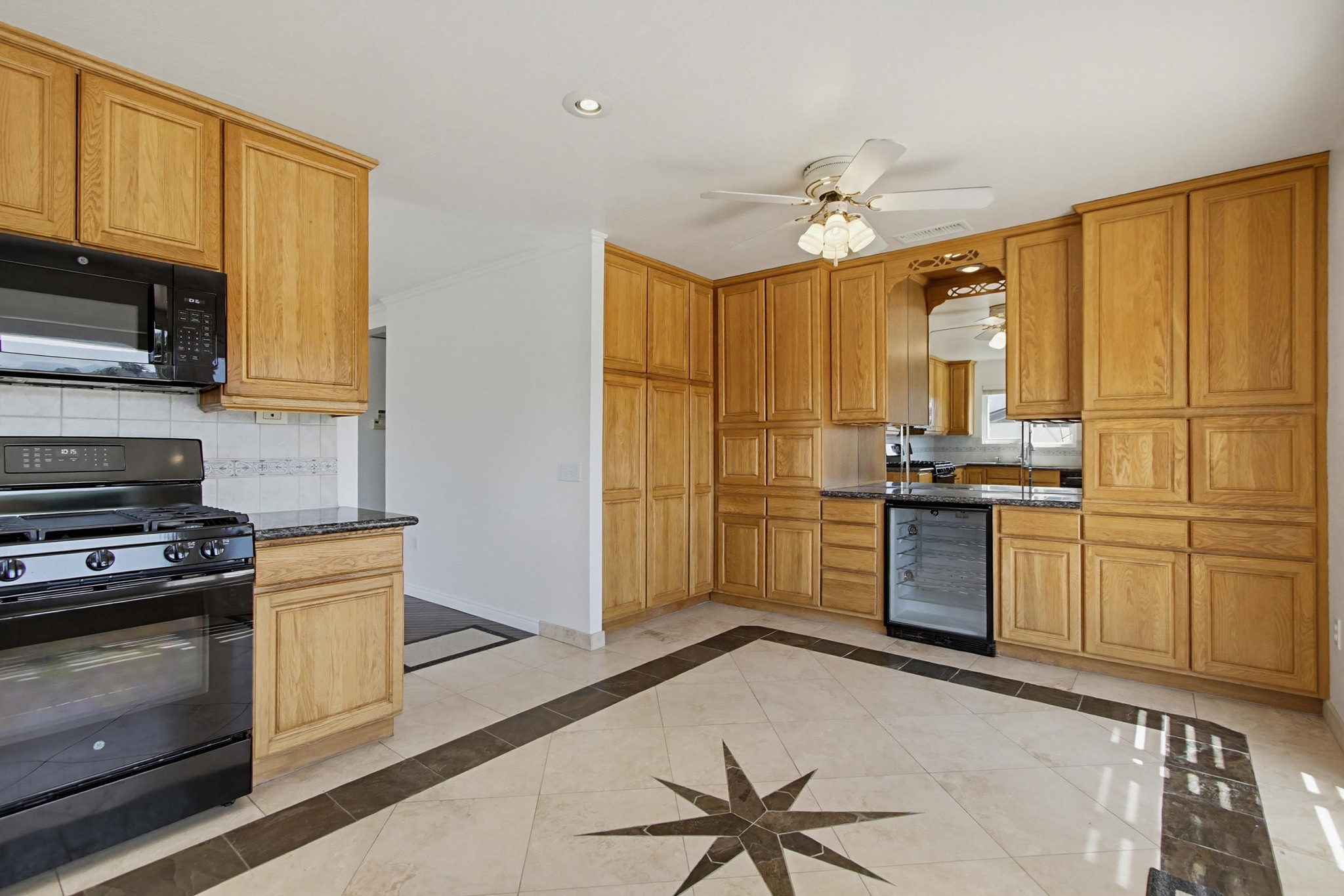 Virtual tour photo 21 of 59 for 13857 Olive Park Pl