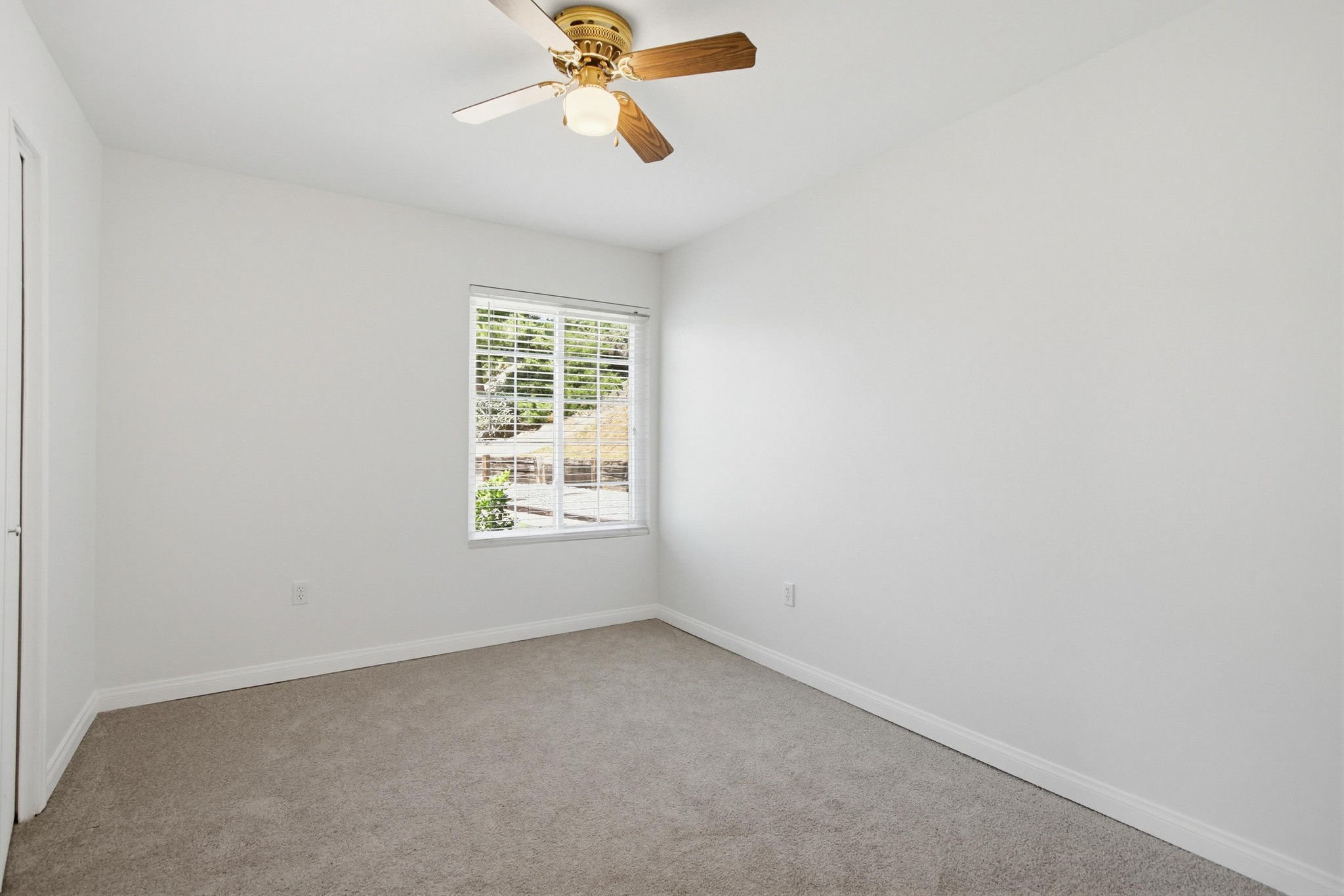 Virtual tour photo 25 of 59 for 13857 Olive Park Pl