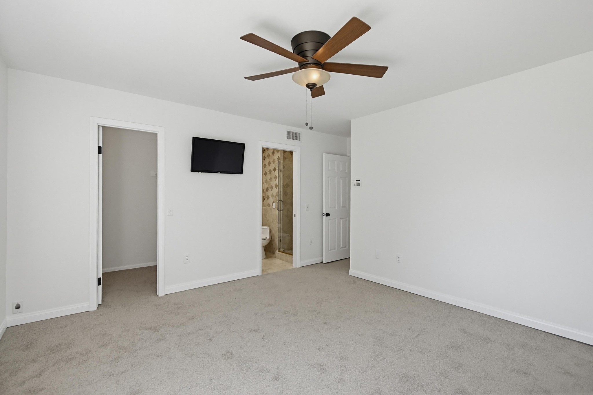 Virtual tour photo 37 of 59 for 13857 Olive Park Pl