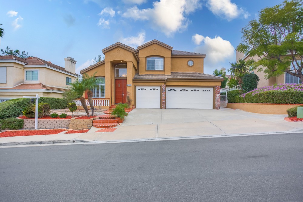 Virtual tour photo 1 of 71 for 13864 Lewiston St
