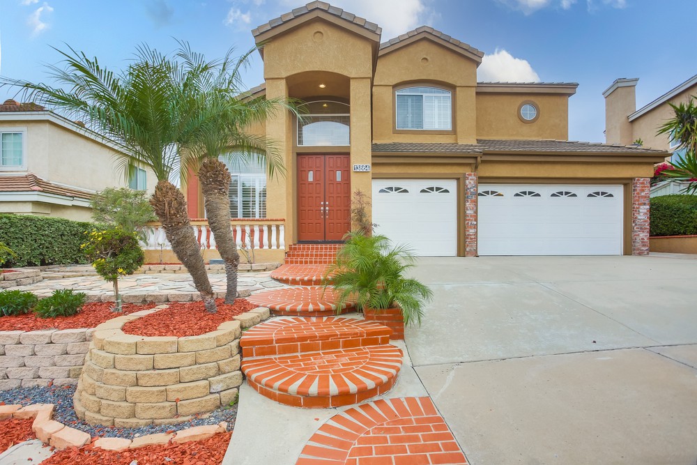 Virtual tour photo 5 of 71 for 13864 Lewiston St