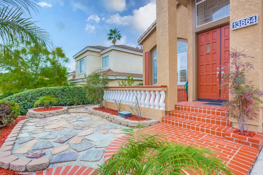 Virtual tour photo 7 of 71 for 13864 Lewiston St