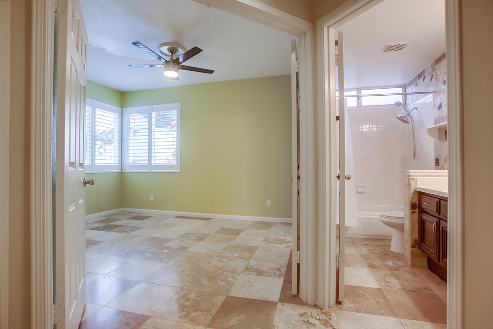 Virtual tour photo 27 of 71 for 13864 Lewiston St