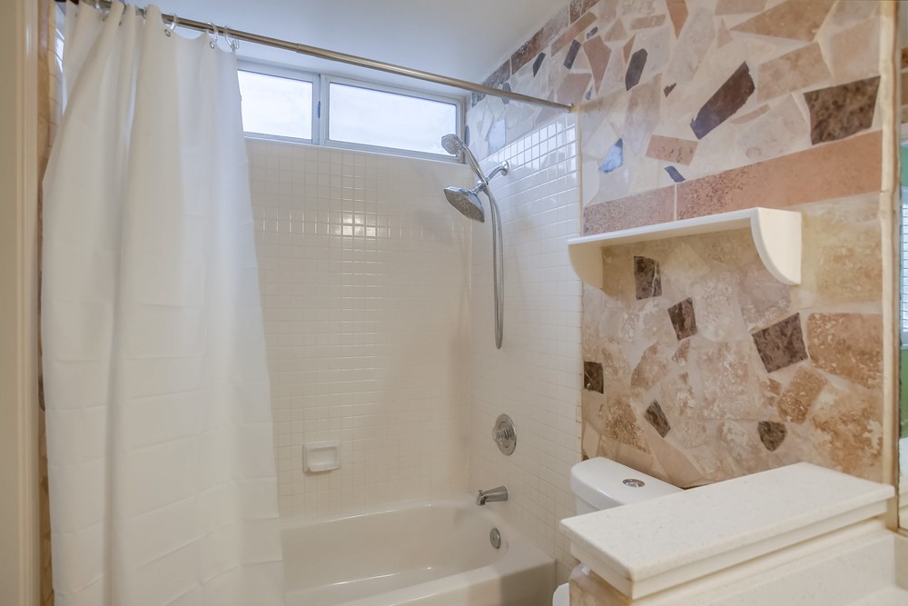 Virtual tour photo 29 of 71 for 13864 Lewiston St