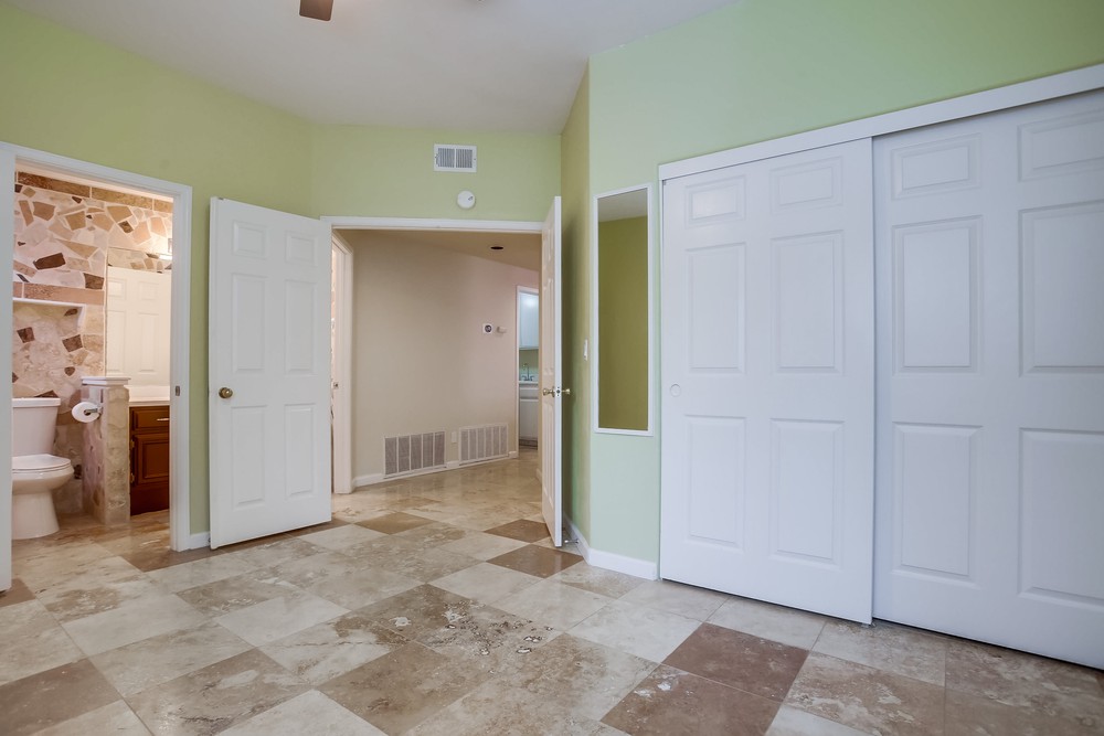 Virtual tour photo 32 of 71 for 13864 Lewiston St