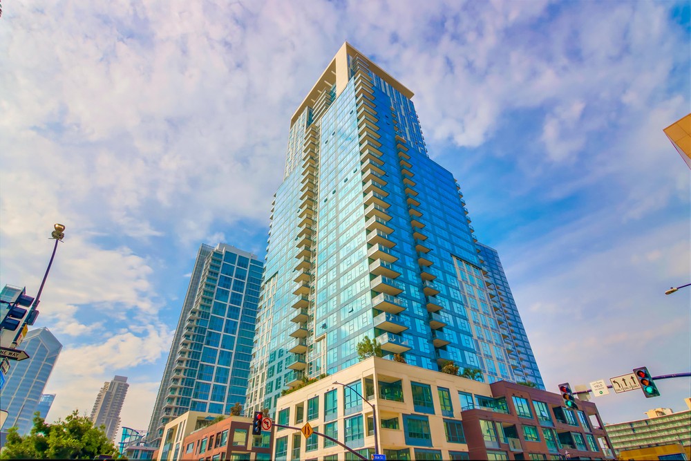 Virtual tour photo 4 of 65 for 1388 Kettner Blvd #1104