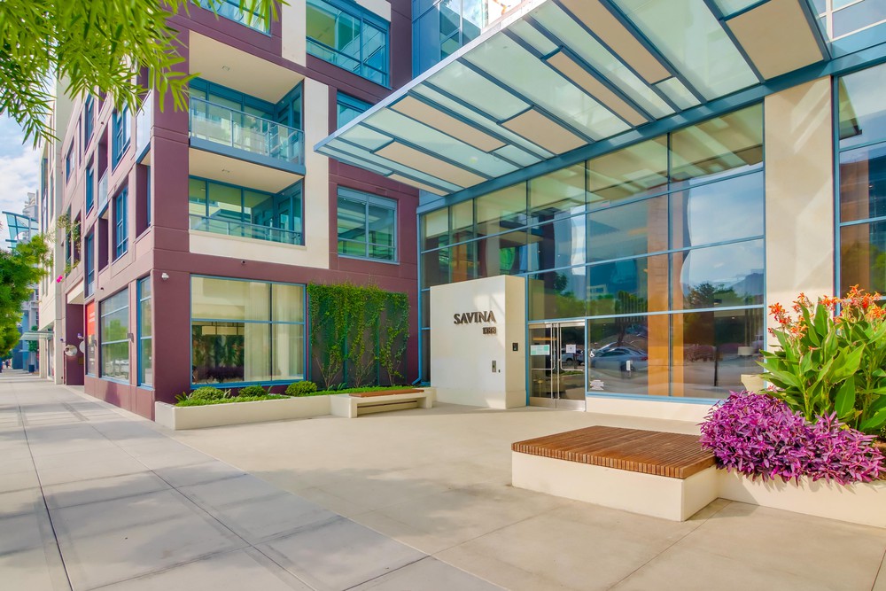 Virtual tour photo 5 of 65 for 1388 Kettner Blvd #1104