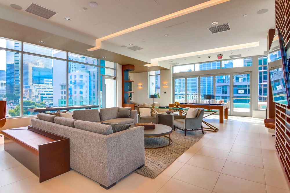 Virtual tour photo 10 of 65 for 1388 Kettner Blvd #1104