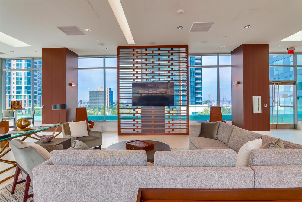Virtual tour photo 13 of 65 for 1388 Kettner Blvd #1104