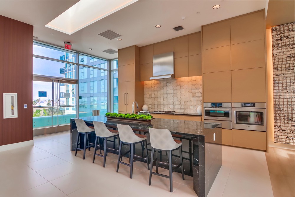 Virtual tour photo 15 of 65 for 1388 Kettner Blvd #1104