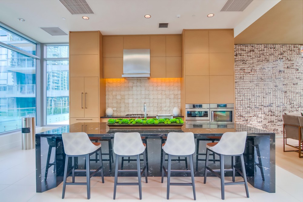 Virtual tour photo 16 of 65 for 1388 Kettner Blvd #1104