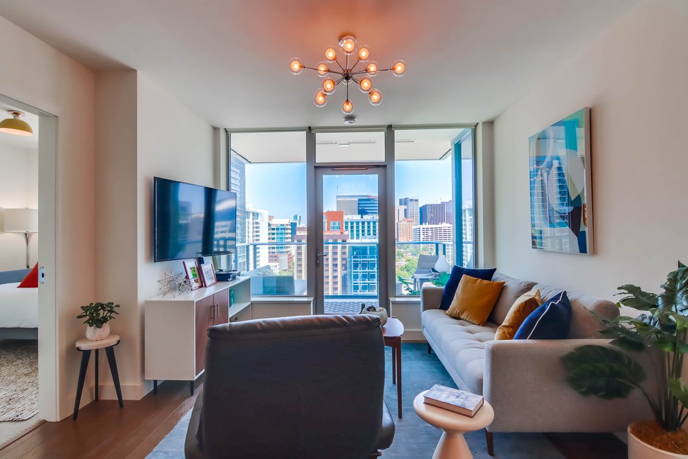 Virtual tour photo 12 of 60 for 1388 Kettner Blvd #1505