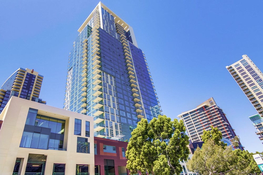 Virtual tour photo 3 of 96 for 1388 Kettner Blvd #2407