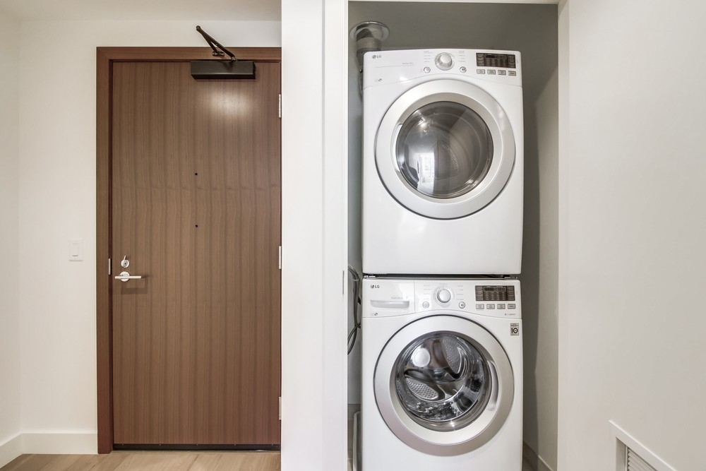Virtual tour photo 60 of 96 for 1388 Kettner Blvd #2407