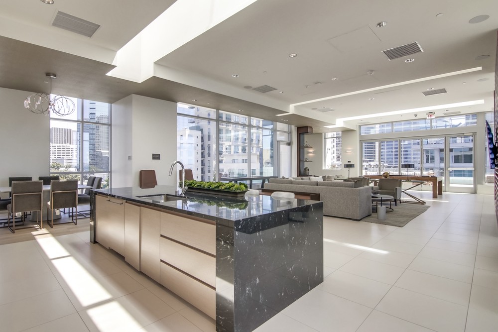 Virtual tour photo 78 of 96 for 1388 Kettner Blvd #2407