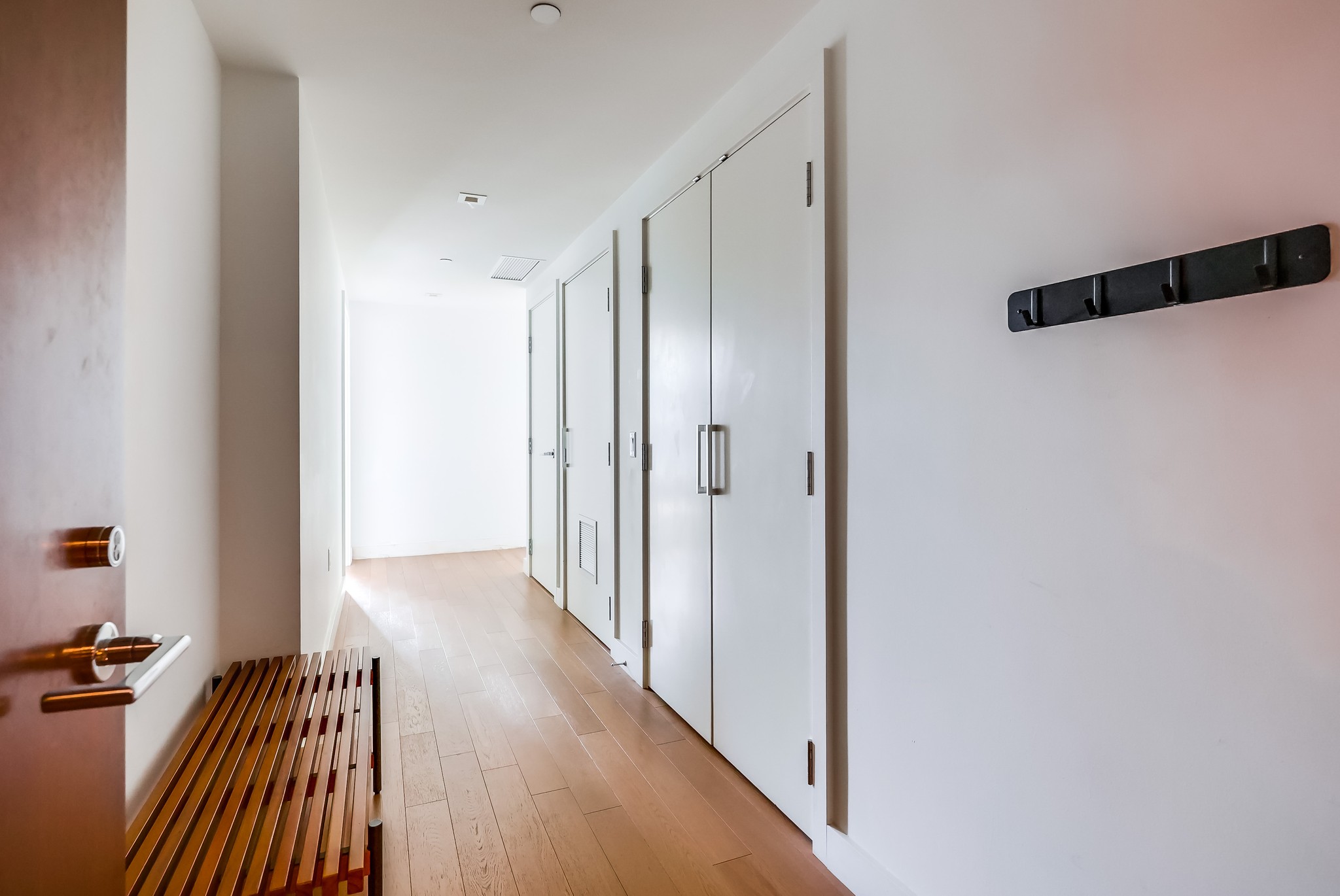 Virtual tour photo 9 of 78 for 1388 Kettner Blvd Unit 1206
