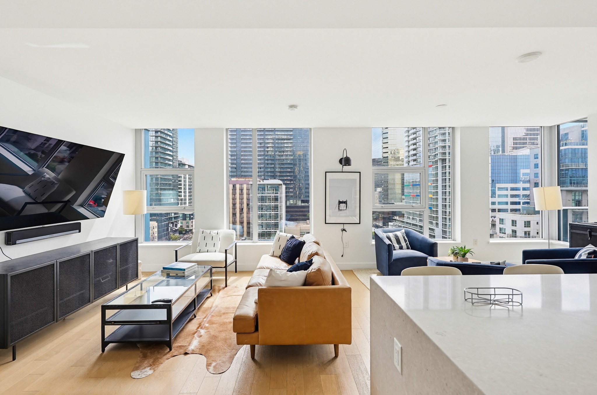 Virtual tour photo 10 of 78 for 1388 Kettner Blvd Unit 1206