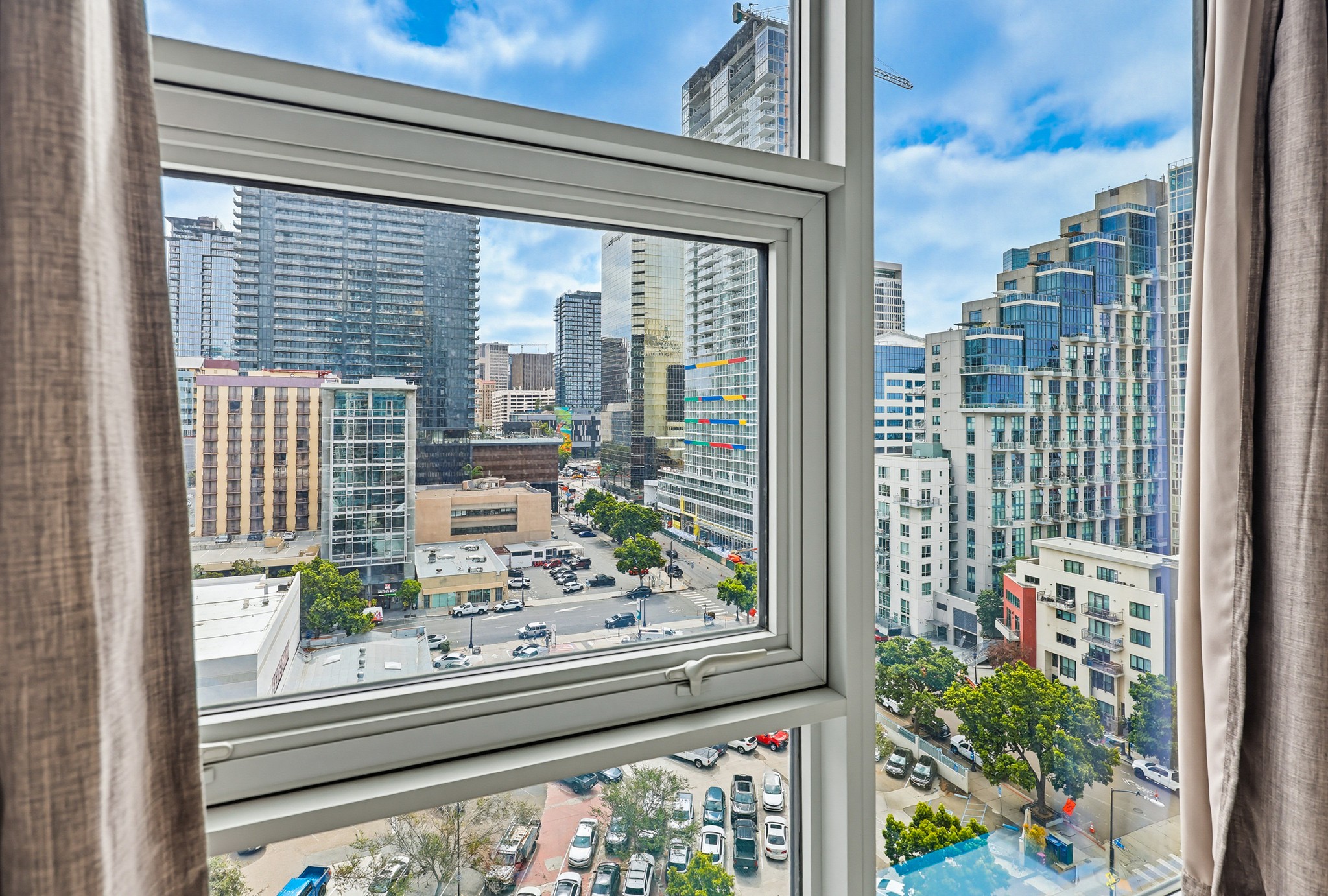 Virtual tour photo 35 of 78 for 1388 Kettner Blvd Unit 1206