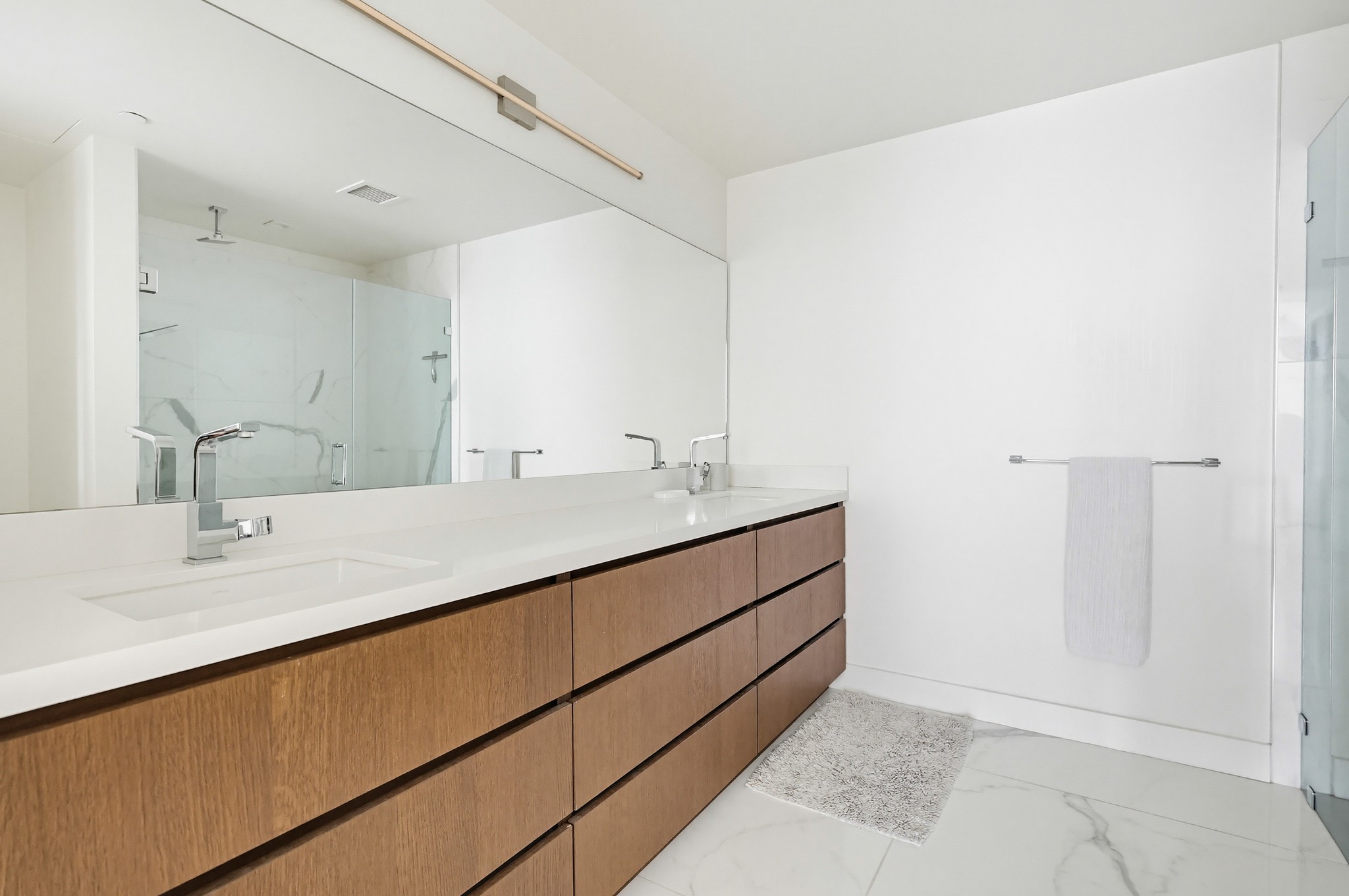 Virtual tour photo 39 of 78 for 1388 Kettner Blvd Unit 1206