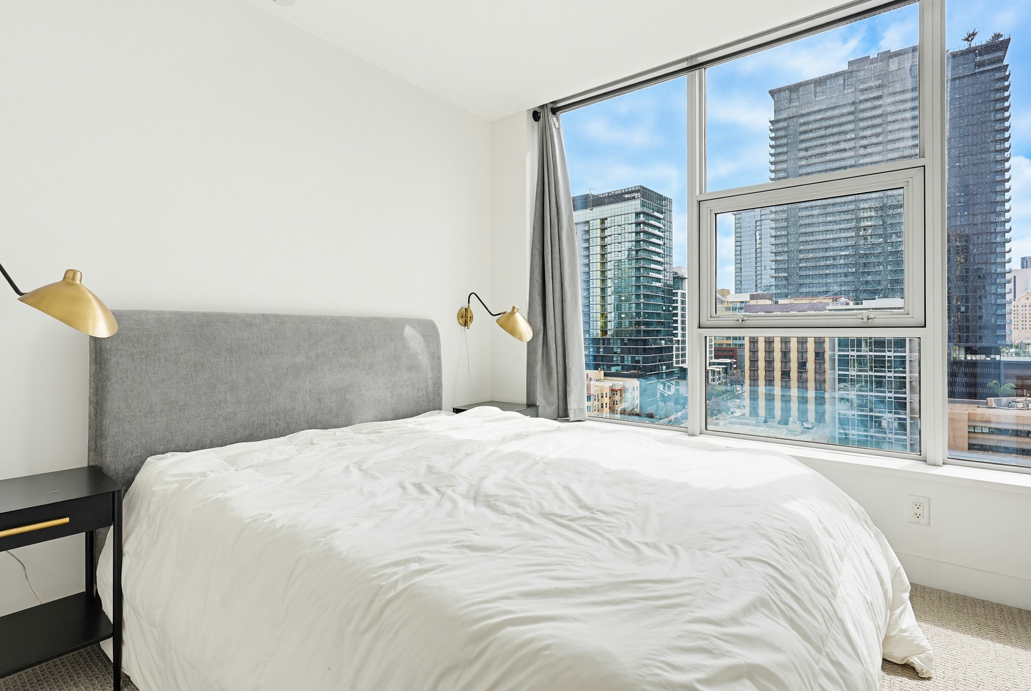 Virtual tour photo 43 of 78 for 1388 Kettner Blvd Unit 1206