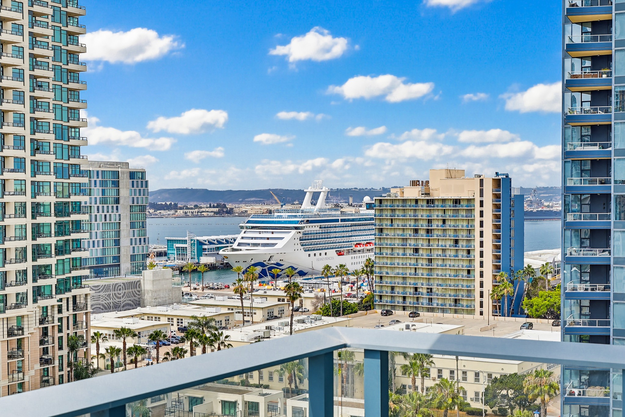 Virtual tour photo 51 of 78 for 1388 Kettner Blvd Unit 1206