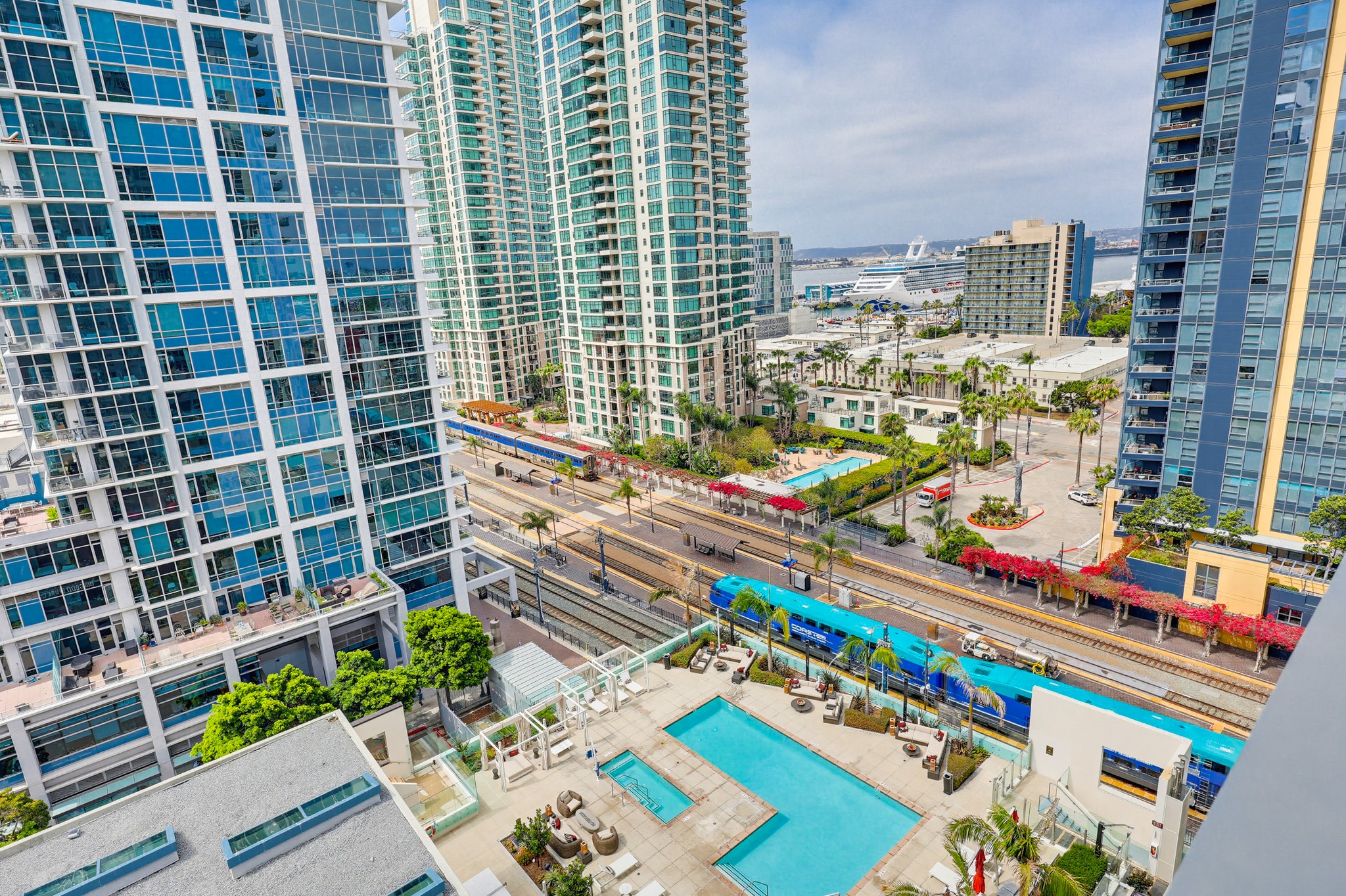 Virtual tour photo 60 of 78 for 1388 Kettner Blvd Unit 1206