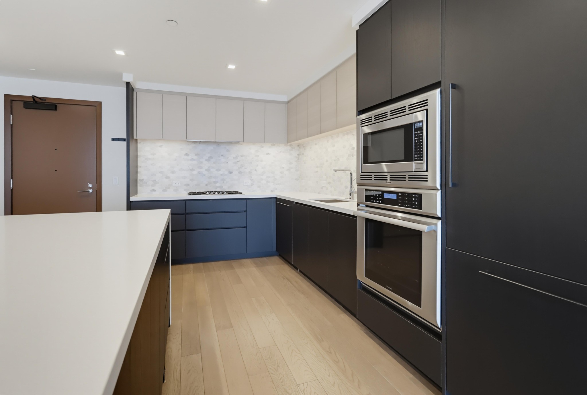 Virtual tour photo 13 of 50 for 1388 Kettner Blvd Unit 2409