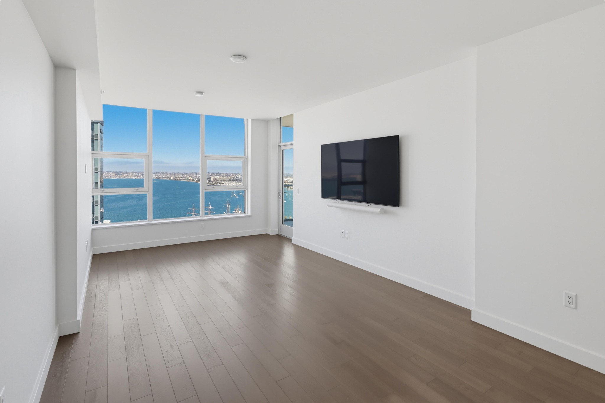 Virtual tour photo 15 of 50 for 1388 Kettner Blvd Unit 2409