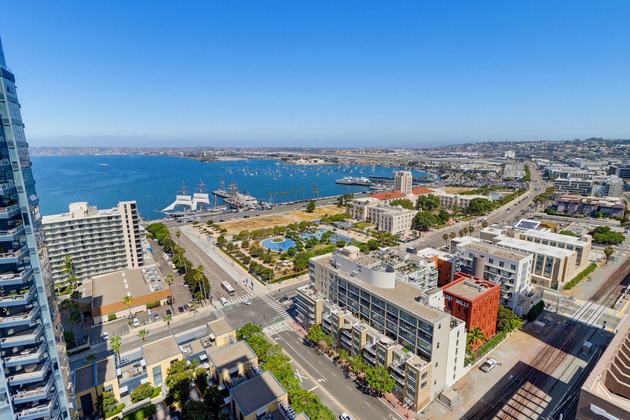 Virtual tour photo 27 of 50 for 1388 Kettner Blvd Unit 2409