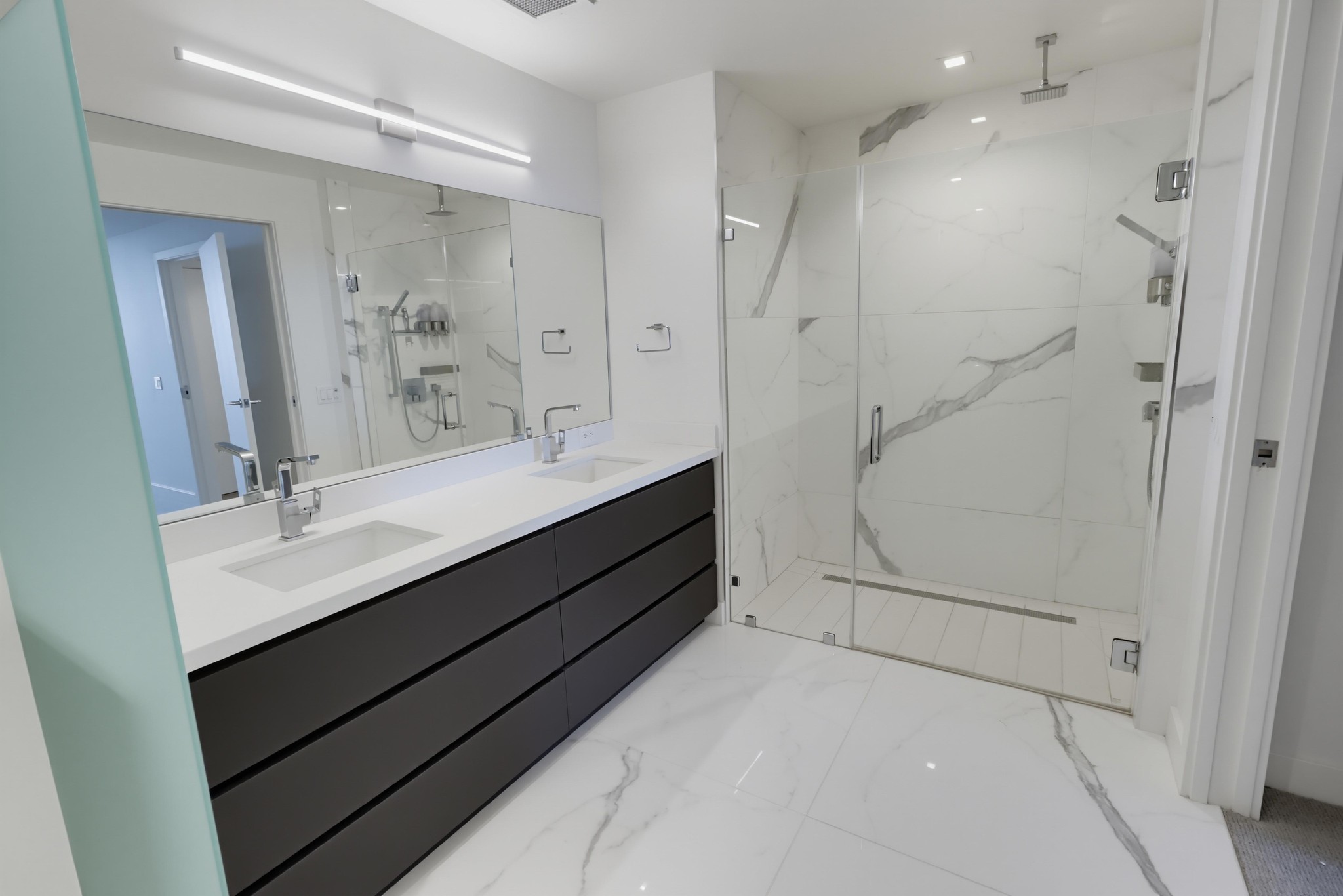 Virtual tour photo 42 of 50 for 1388 Kettner Blvd Unit 2409