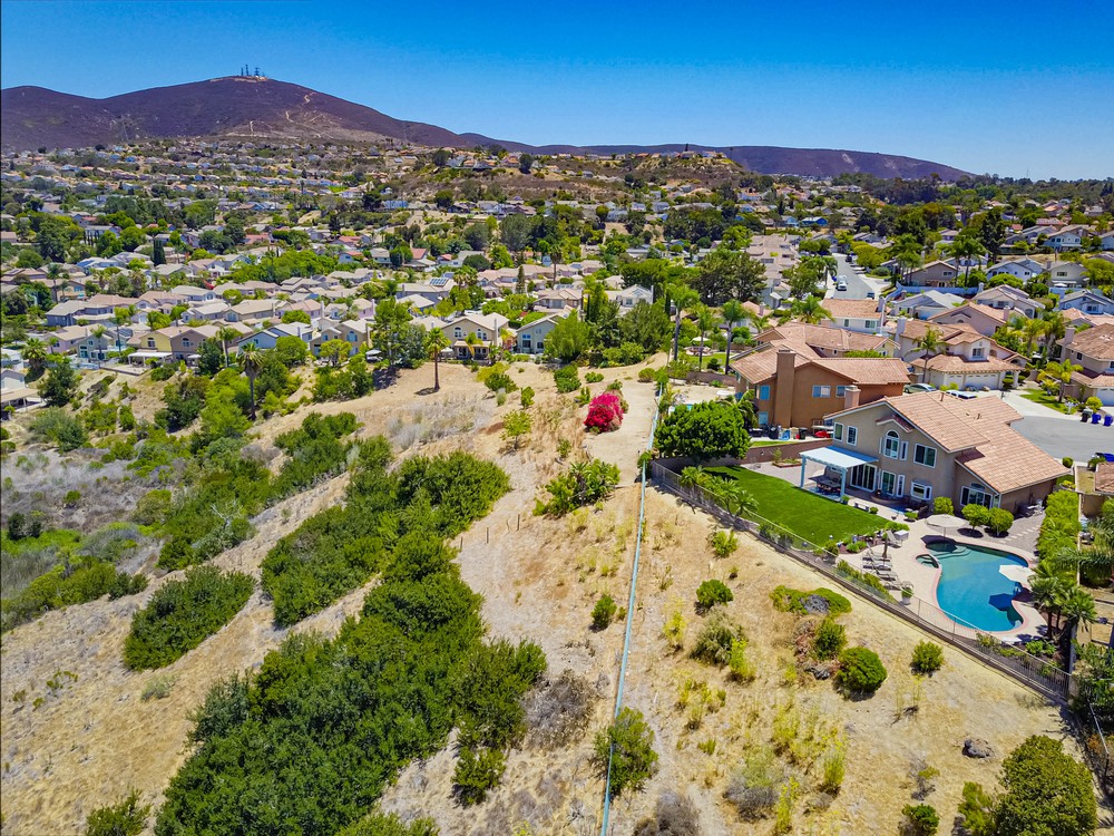 Virtual tour photo 16 of 25 for 13920 Cayucos Ct
