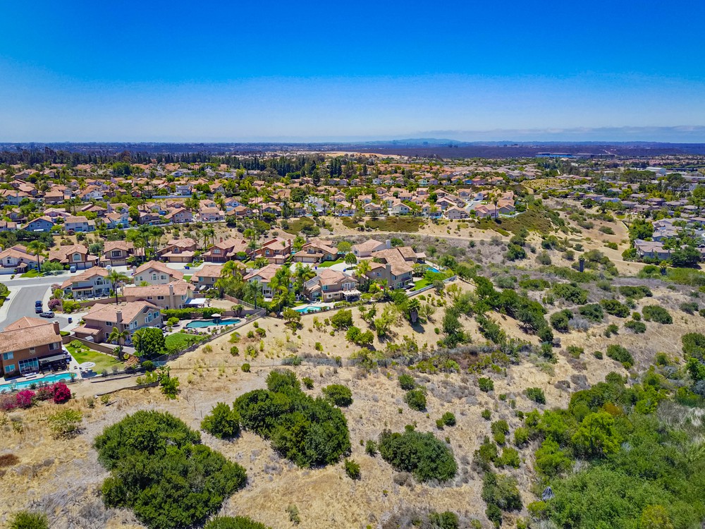 Virtual tour photo 23 of 25 for 13920 Cayucos Ct