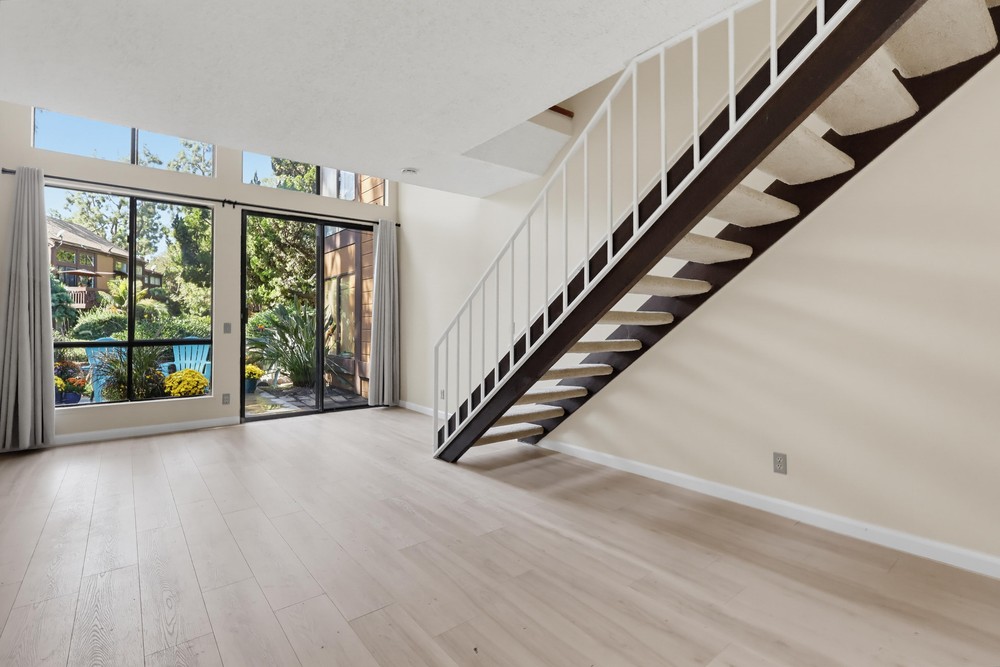 Virtual tour photo 8 of 86 for 13923 Bayside Dr